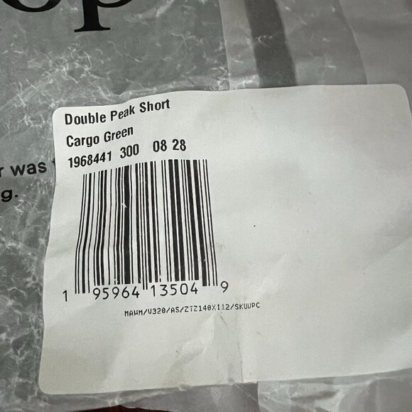 prAna Mens 28"W / 8"Length Standard Double Peak Hiking Short in Cargo Green - Picture 7 of 8